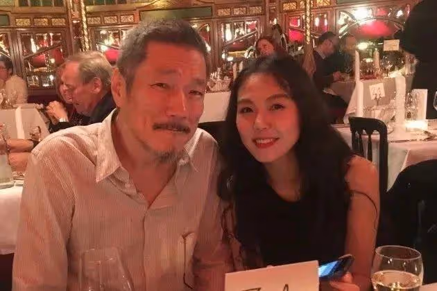 韓國著名不倫戀情侶當眾秀恩愛，拿國際大獎為國爭光依然被罵噁心