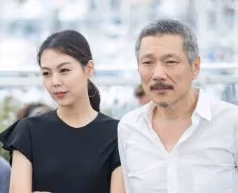 韓國著名不倫戀情侶當眾秀恩愛,拿國際大獎為國爭光依然被罵噁心