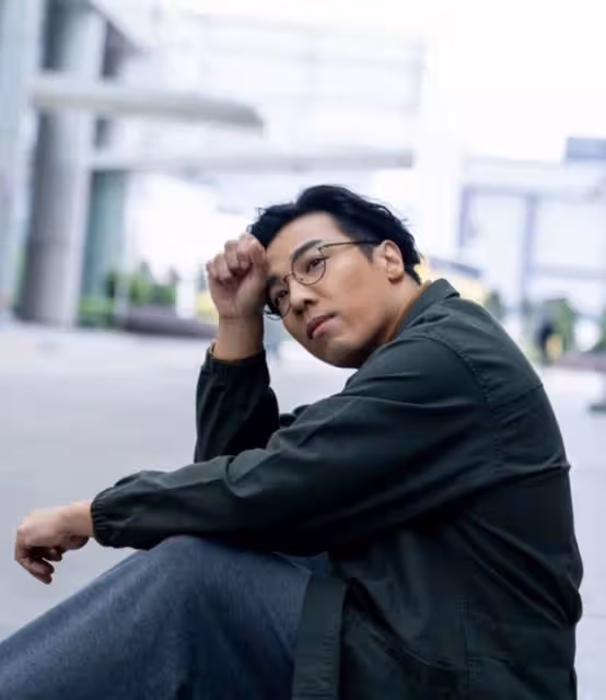 來之不易!TVB男星等足20年終成正劇配角,生活貼地常坐公交出門