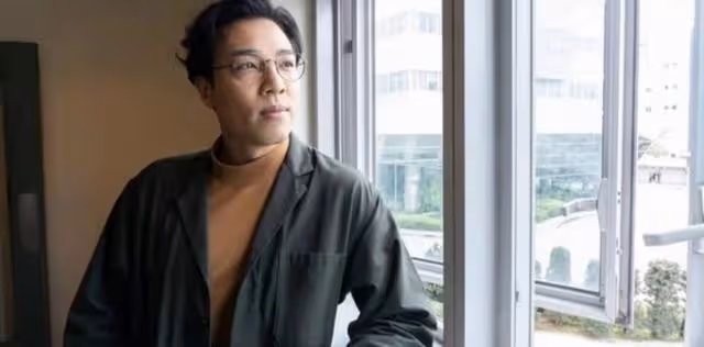 來之不易!TVB男星等足20年終成正劇配角,生活貼地常坐公交出門