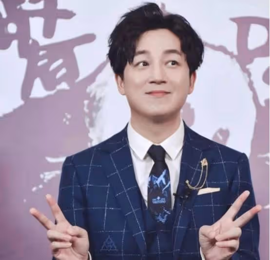 潘粵明:受不了董潔的出軌和惡毒,不再相信婚姻,餘生我自己過