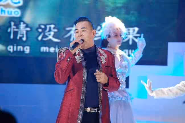 娛樂圈再傳噩耗！59歲男星劉漢文淋巴癌病逝，化療4次病情突惡化