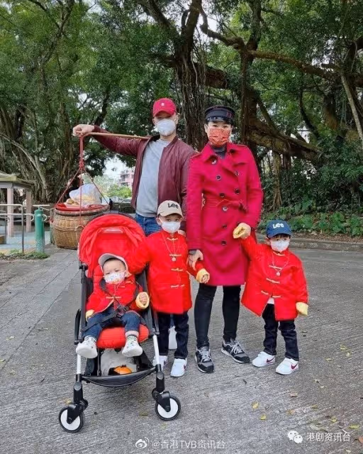 胡杏兒跟足傳統紅噹噹!單文柔為女打疫苗唔敢輕舉妄動