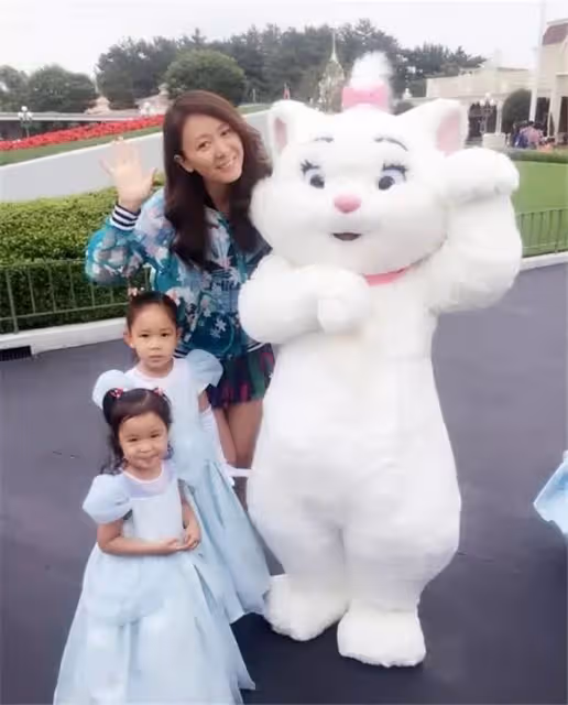 《還珠格格》開播24年，沒吃到紅利的演員們，如今怎麼樣了？