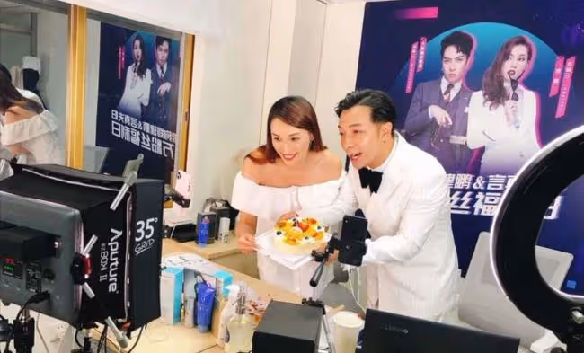 「包租夫婦」紅遍全網，直播帶貨卻賣假貨，網友吐槽不已