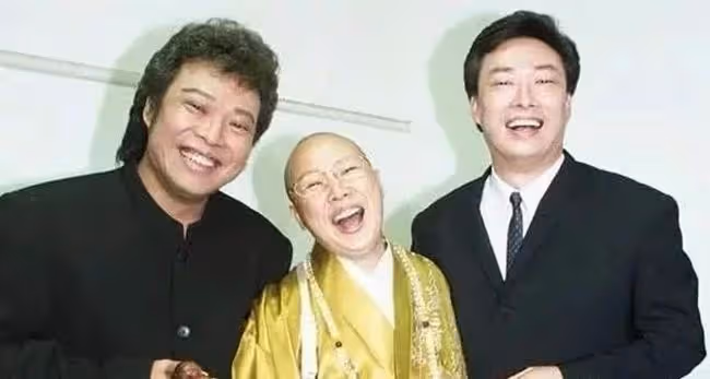 費玉清69歲姐姐戴戒指金表復出撈金:我弟弟連1個億都不捨得給我花!