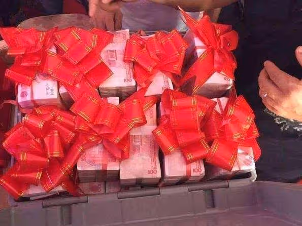 我結婚弟弟要20萬彩禮,如今老公買了新車,弟弟要借車,我拒絕了