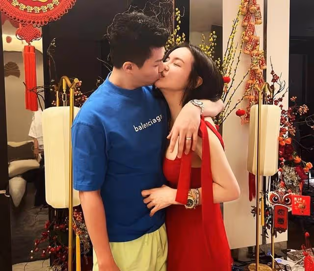 恭喜！著名名媛二婚在即，舉行過大禮儀式，未婚夫送出近千萬賀禮