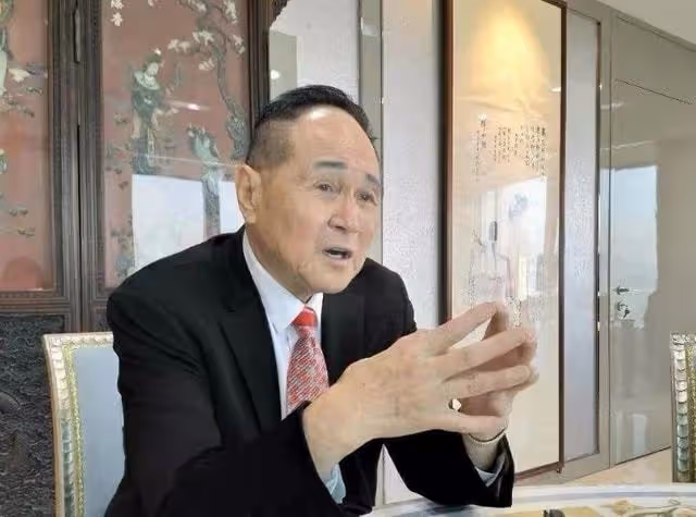 86歲趙世曾近況曝光,步履蹣跚似患痴呆,膝下3個孩子卻一直未婚