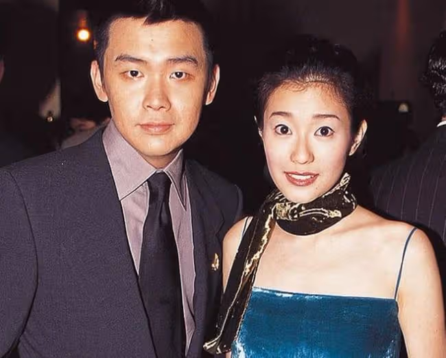 黃霑徒弟雷頌德近況,為孩子教育全家移居國外,已轉行當設計師