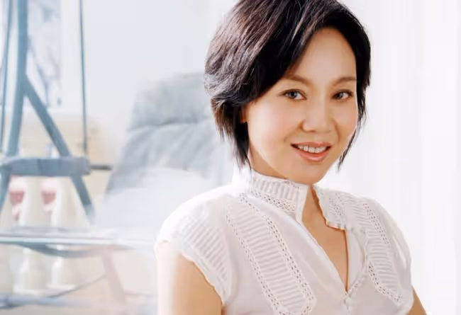 閆妮與趙本山傳緋聞,多年不結婚原因曝光,如今稱做單身媽媽挺好