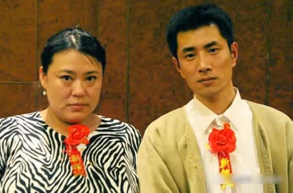繼小15歲的王顥森後，「莊嫂」李菁菁為何又嫁給了小21歲的劉振？