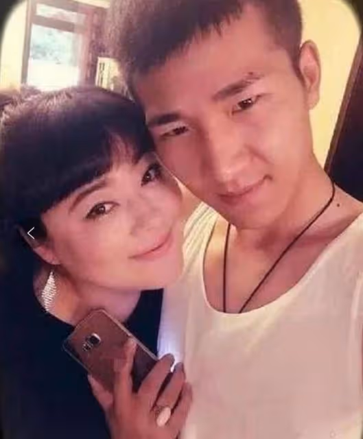 繼小15歲的王顥森後，「莊嫂」李菁菁為何又嫁給了小21歲的劉振？