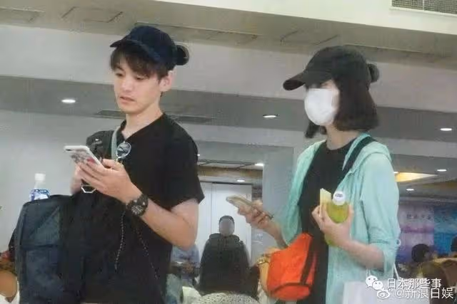 女強男弱,這對真是典型