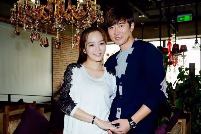 蔡琳二婚和高梓淇結婚,結婚6年又離婚,不讓兒子回中國,說中文