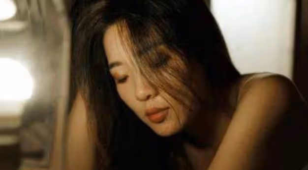 我的准男友,一邊床上擁有我,一邊往40多歲老闆娘的床上爬