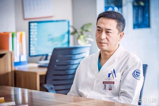 張嘉譯:一婚被噴軟飯男,如今娶富婆家庭幸福,片約不斷