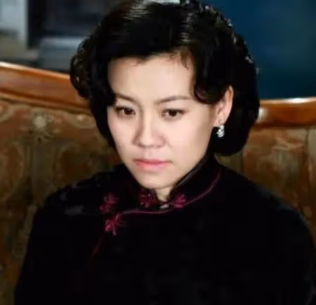 劉蓓:離婚才知前任好,三婚再嫁前夫,兩度成為張若昀繼母