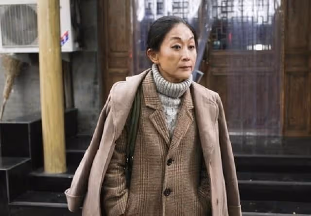 她是特立獨行的高幹子弟，拿到演員的大滿貫，卻一直堅守不孕不育