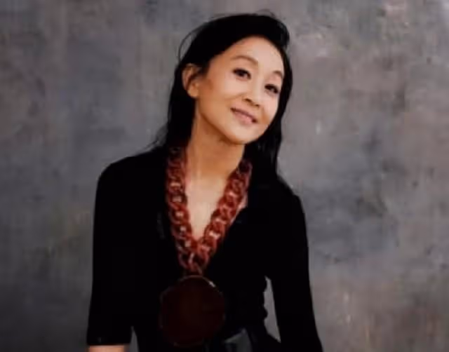 她是特立獨行的高幹子弟，拿到演員的大滿貫，卻一直堅守不孕不育