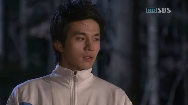 被帥懵！凍齡男神李棟旭，新劇再現颯爽魅力