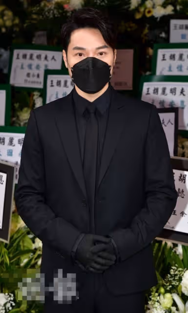 香港「30億闊太」離世!徐小鳳到場送別,周潤發謝賢父子低調悼念