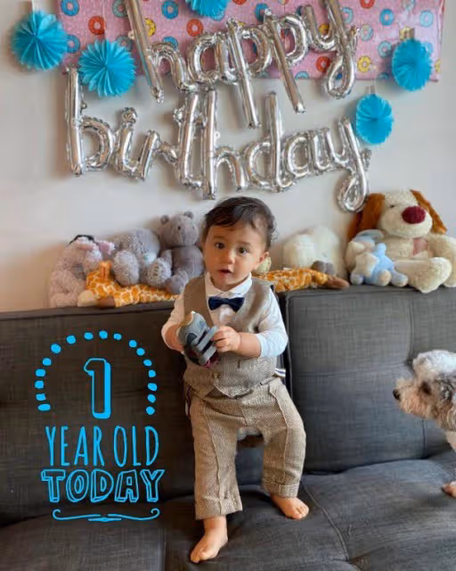 鄭佩佩混血外孫1歲了!富豪前夫罕露面,非洲女婿與妻子似兩代人