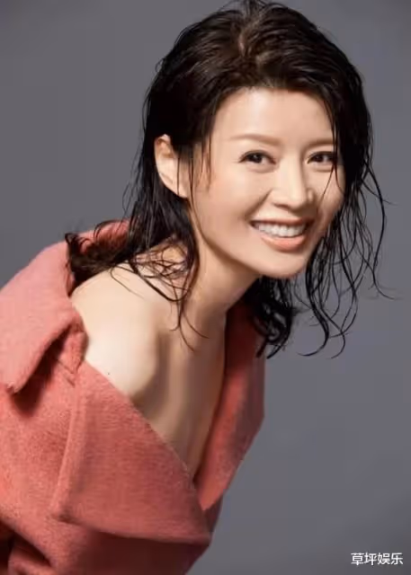 已婚女星中,她是回歸家庭後最堅強的女人,而她卻是最惋惜的一位