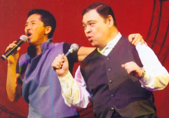 知名歌手張偉文確診,已緊急送醫治療!65歲病痛纏身獨自住養老院