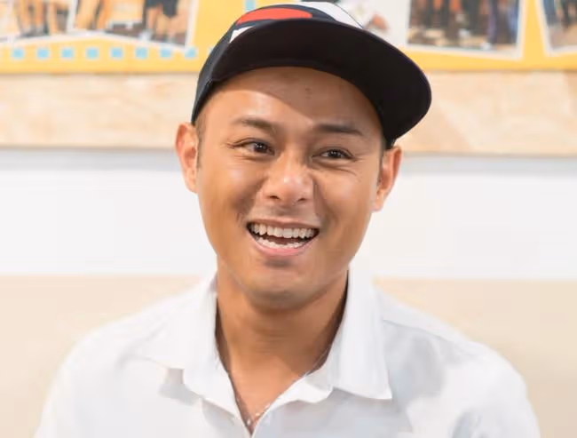 知名歌手張偉文確診,已緊急送醫治療!65歲病痛纏身獨自住養老院