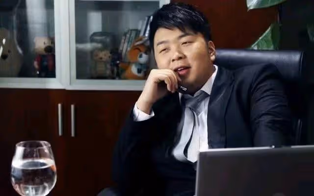 杜海濤:18歲奪冠,成圈內隱形富豪,3次告白吳昕卻終娶沈夢辰