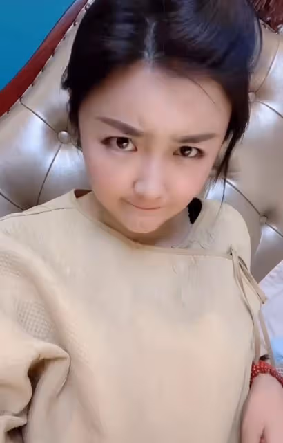 嬌嬌再發聲稱被道德綁架!回應趙本山女兒的狀告,無奈表示我撤了