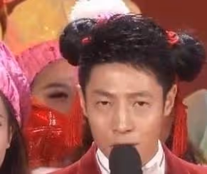 盤點那些明星的錯位照片,這也太搞笑了吧?