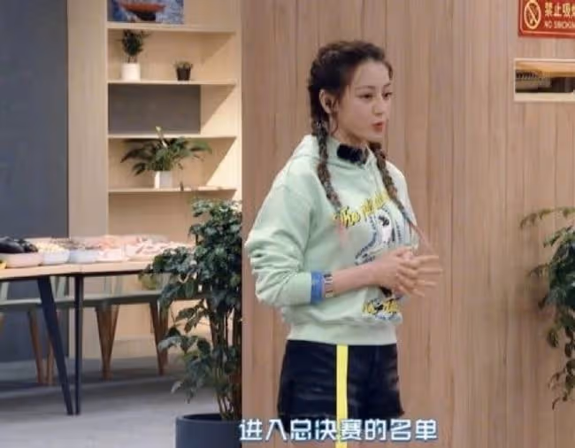 盤點那些明星的錯位照片,這也太搞笑了吧?