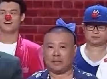 盤點那些明星的錯位照片,這也太搞笑了吧?