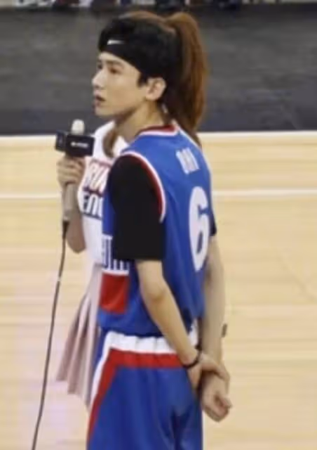 盤點那些明星的錯位照片,這也太搞笑了吧?