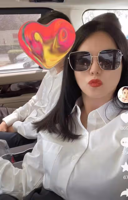 李湘曬自拍疑似被求婚，手上戴超大鑽戒吸睛，臉頰消瘦滿面春光