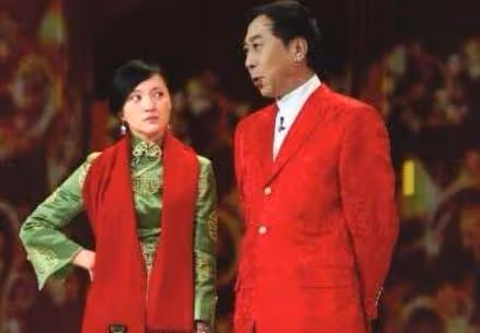 曾連續6次登台春晚，卻被質疑與導演有一腿，如今患上精神疾病令人唏噓