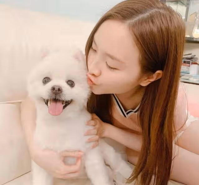 疑似中招!香港人氣女歌手自曝有明顯病徵,但多次檢測結果不一