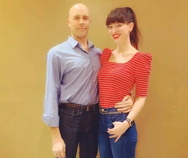 43歲女星林賽離奇死亡!失蹤5天後遺體在山區出現,老公悲痛欲絕