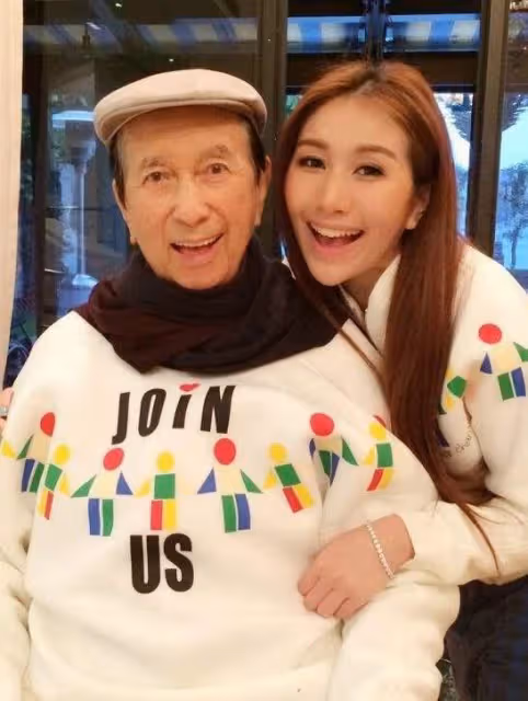 賭王千金何超盈:未婚先孕,自備14億嫁妝出嫁,如今怎麼樣了?