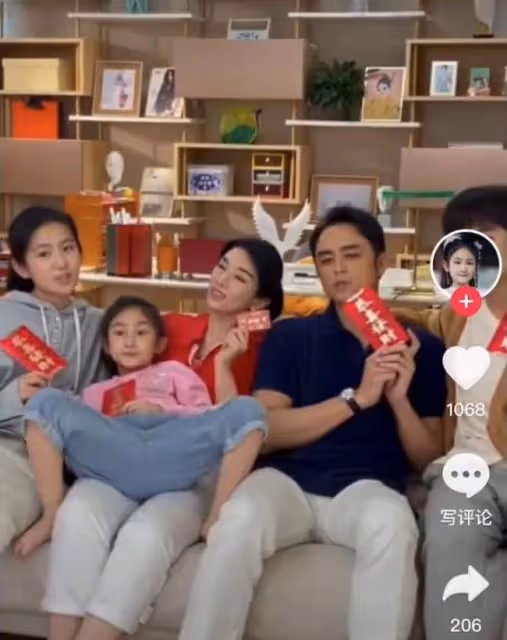 明道拍攝現場黑臉發飆!對小女孩說髒話暴怒離去,黃奕一旁顯尷尬