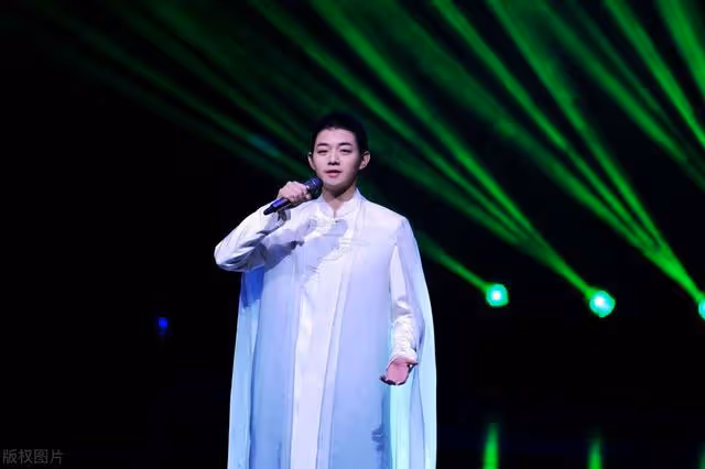 老娛記眼中的霍尊，是這樣的