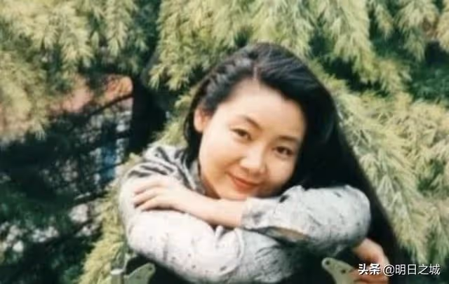 《人世間》:年輕時秉昆媽這麼美!給孫儷當過婆婆,給黃渤當過媽