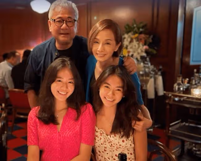 62歲毛舜筠出國探望女兒,滯留當地1個半月,4度改行程歸來無期