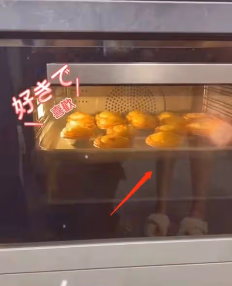 高曉松14歲女兒罕曝光,渾身奢侈品白到發光,做睫毛美甲氣質成熟