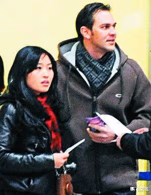 張藝謀也抓狂:女兒張末和後媽的恩怨,以及2次嫁給外國人的始末