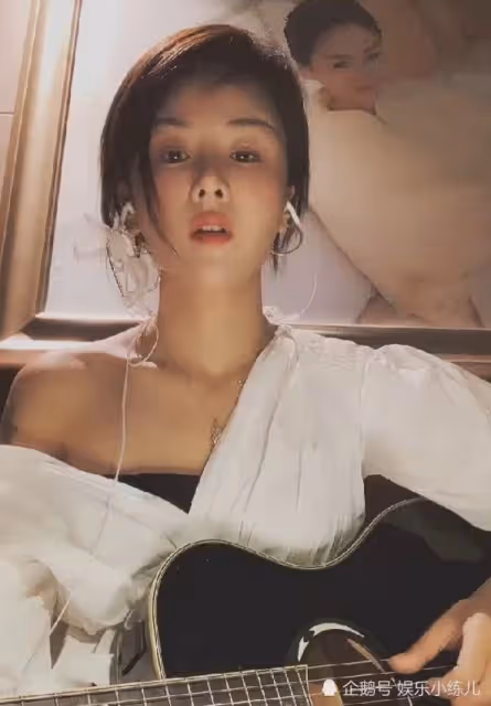 花姐狂浪為何那麼火?從街頭歌手到千萬網紅,她到底經歷了什麼?