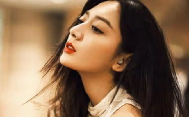 我身段妖嬈,面容嬌艷,卻栽到他的手裡