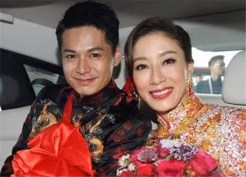42歲楊怡欲舉家定居內地，稱想拼二胎，此前改名疑與生子計劃有關